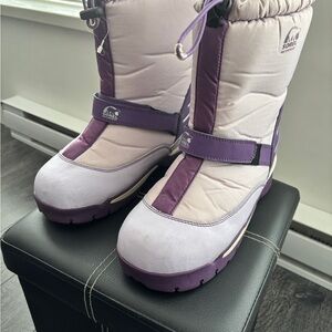 Sorel Women's Purple and Light Lavender Winter Boots size 7